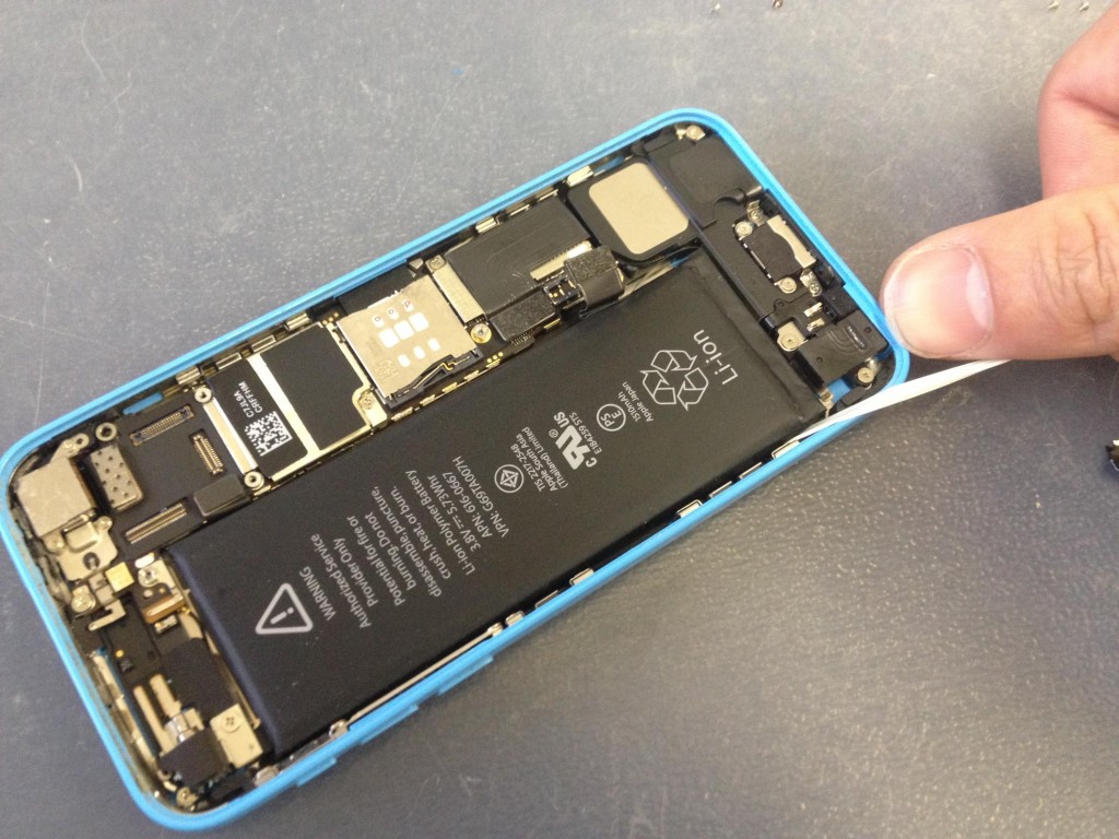 iPhone５Cバッテリー粘着