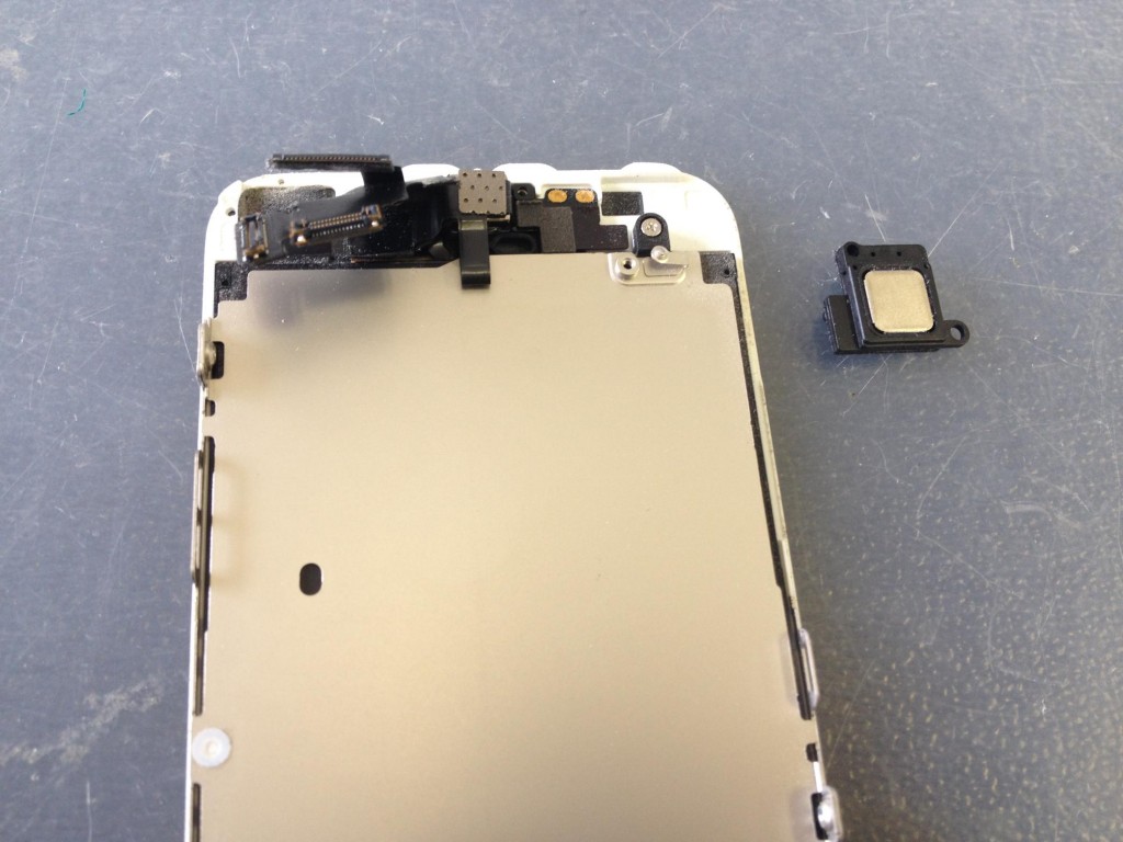 iPhone５イヤスピーカー修理