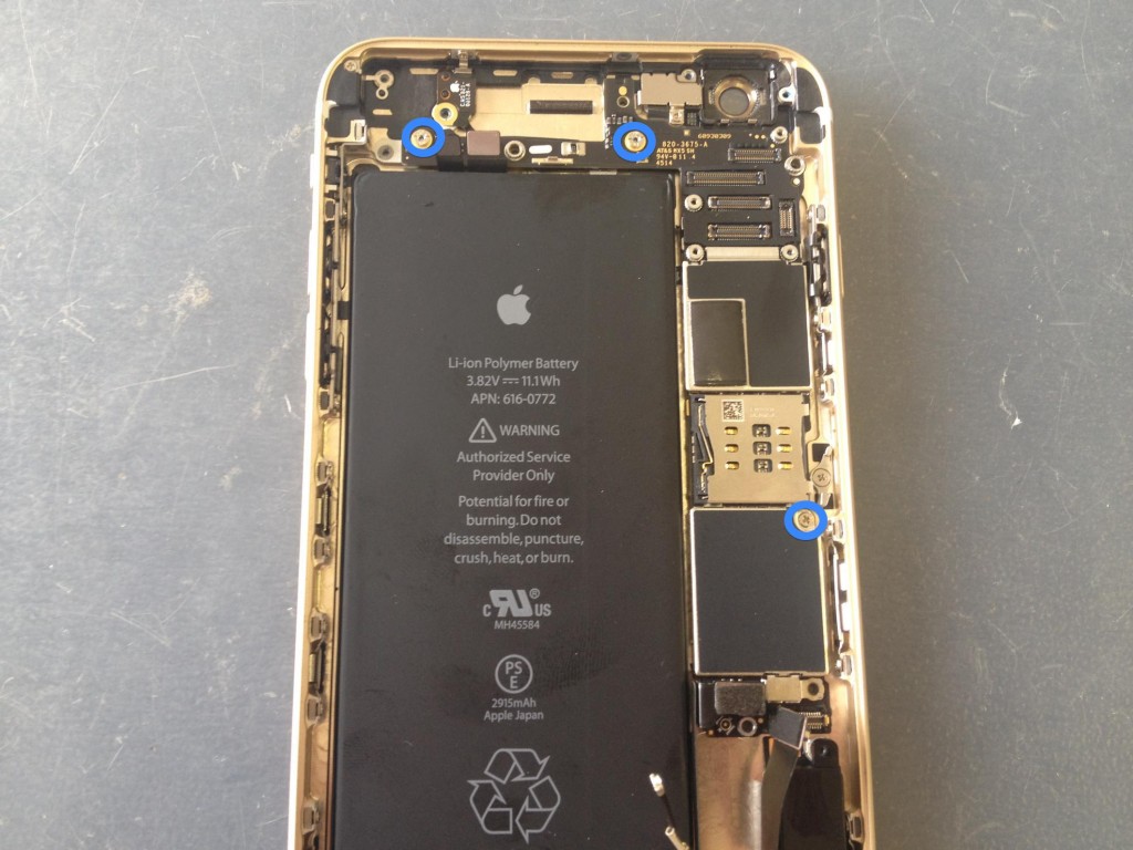iPhone６Plus基盤固定ネジ